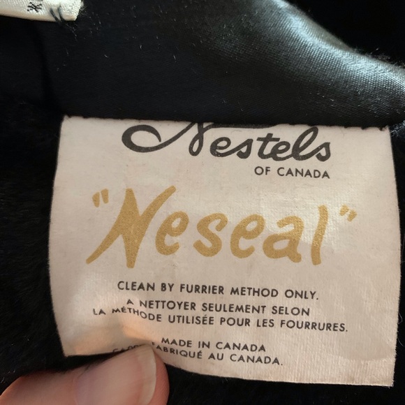 Vintage NWT full length hooded women’s faux fur winter coat - Picture 2 of 8